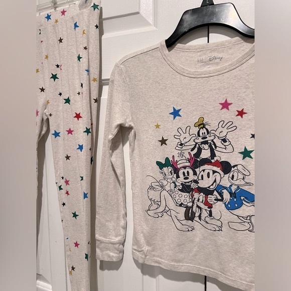 2 Pc Gap Kids ⭐️ Disney Christmas 🎄 100% Organic Cotton, Pajama Set - Picture 1 of 11